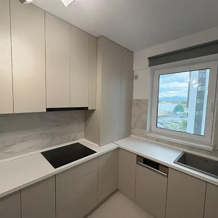 Apartment 3 Modern