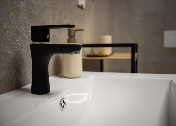 Apartment 3 Modern *